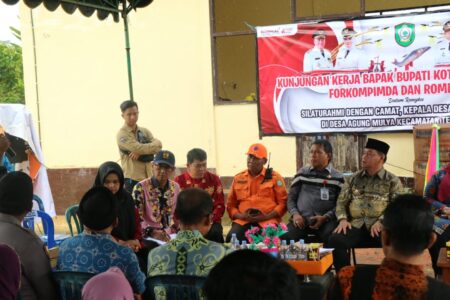 Rus uy qurilishi jinsiy aloqa video Uyda yalangoch er